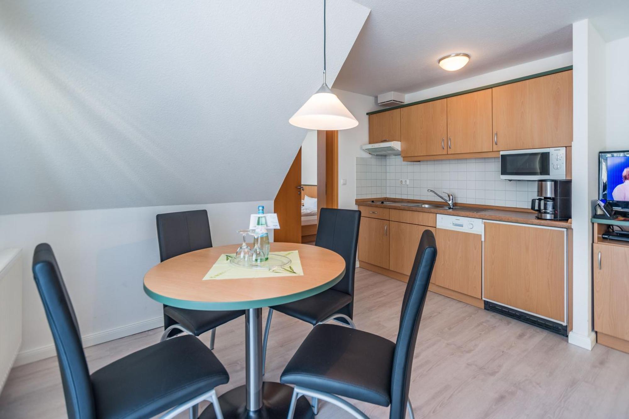 Am Weststrand Apartmenthaus Waldeck Ostseebad Kühlungsborn Esterno foto