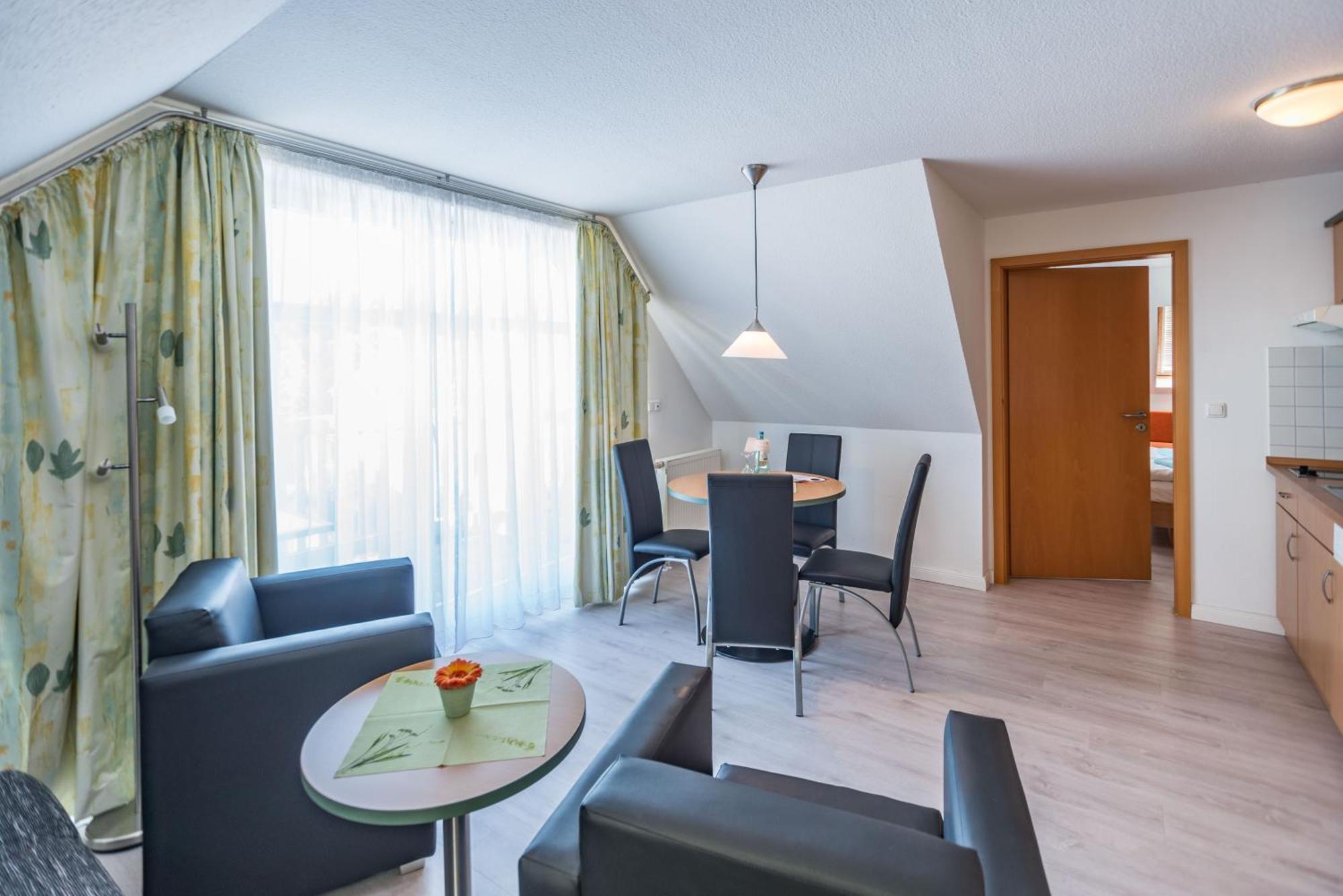 Am Weststrand Apartmenthaus Waldeck Ostseebad Kühlungsborn Esterno foto