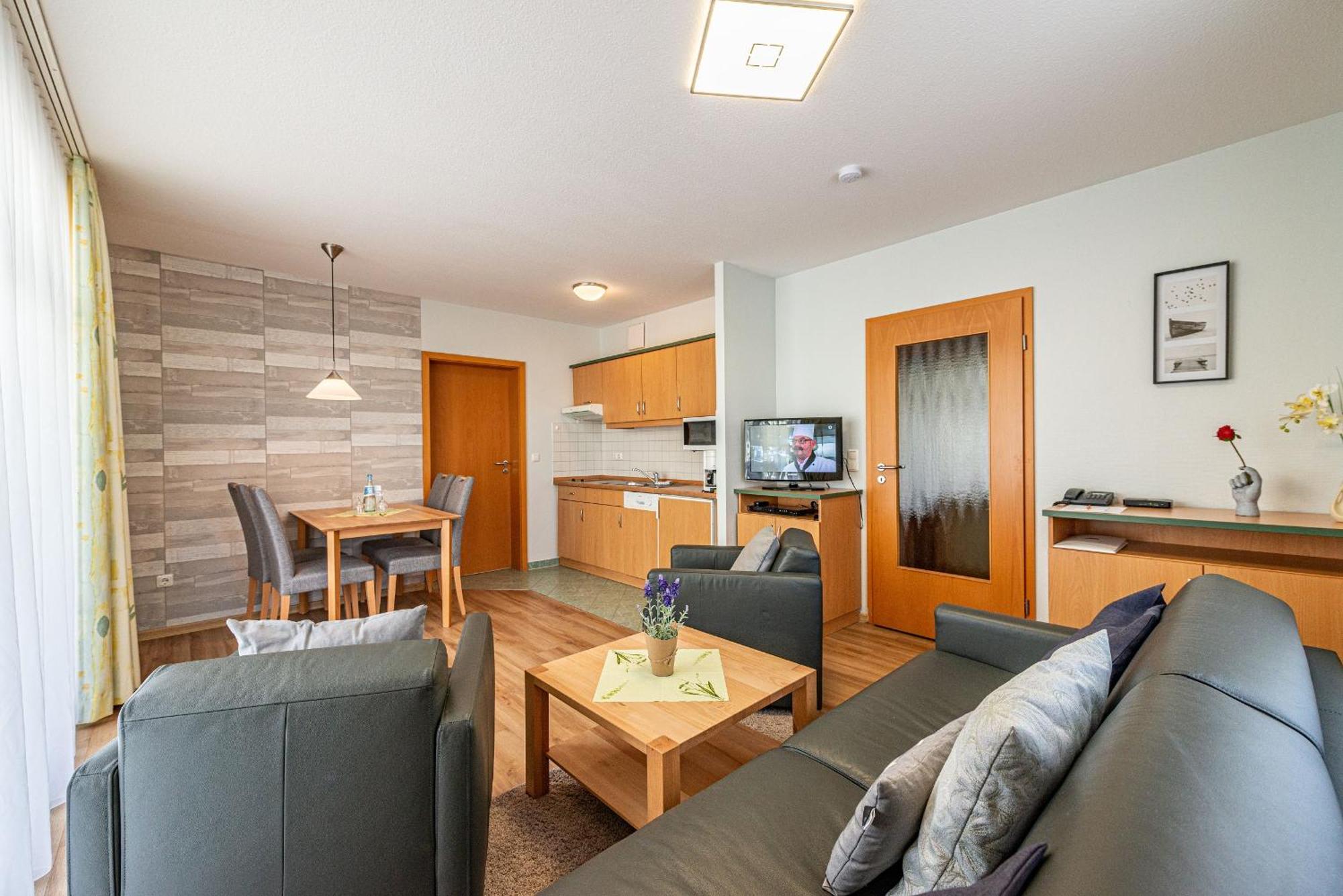 Am Weststrand Apartmenthaus Waldeck Ostseebad Kühlungsborn Esterno foto