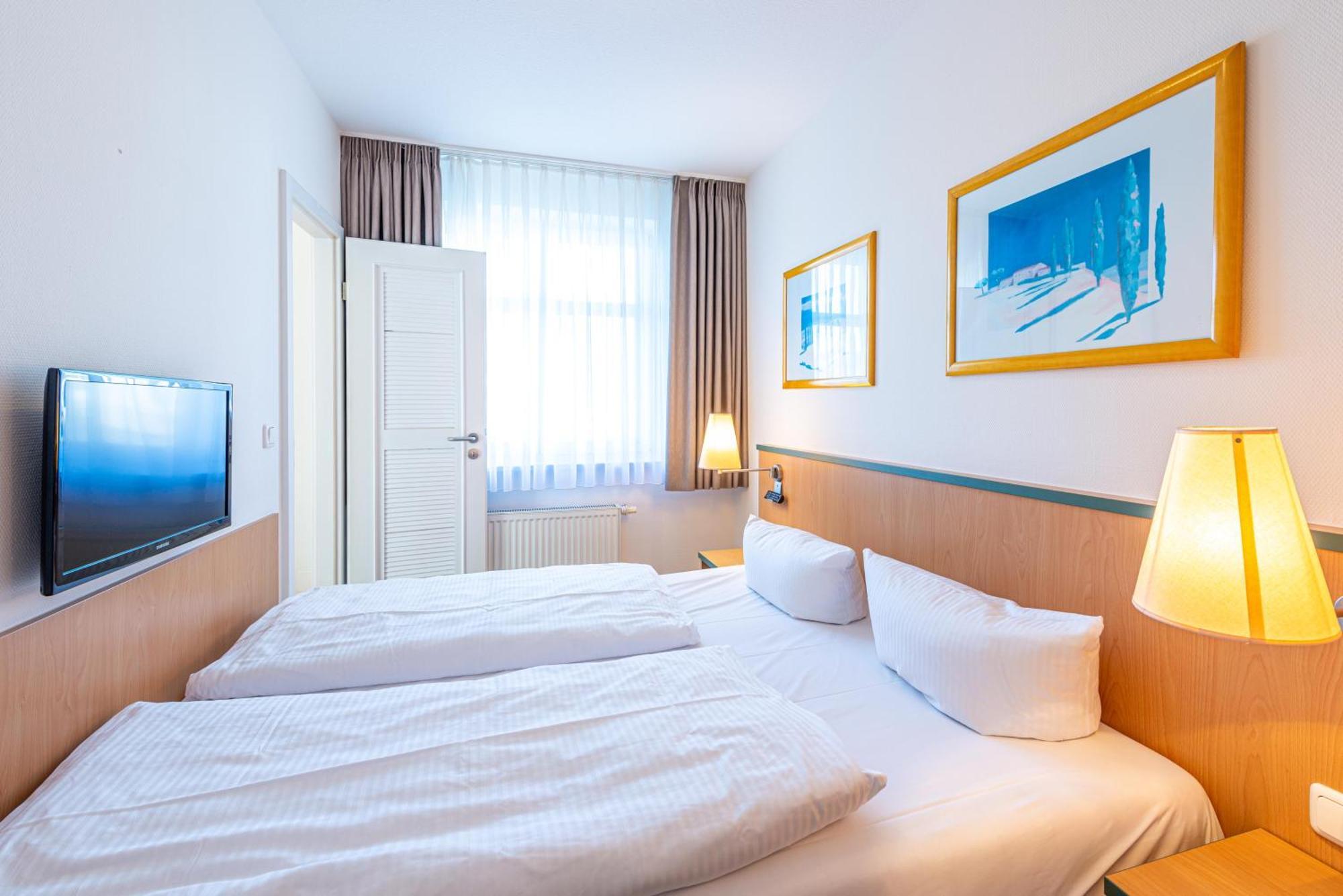 Am Weststrand Apartmenthaus Waldeck Ostseebad Kühlungsborn Esterno foto