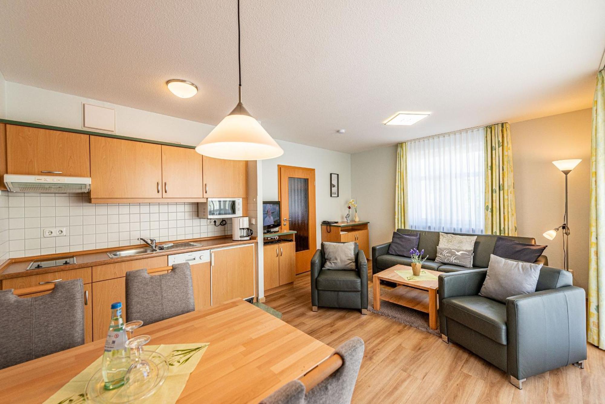 Am Weststrand Apartmenthaus Waldeck Ostseebad Kühlungsborn Esterno foto