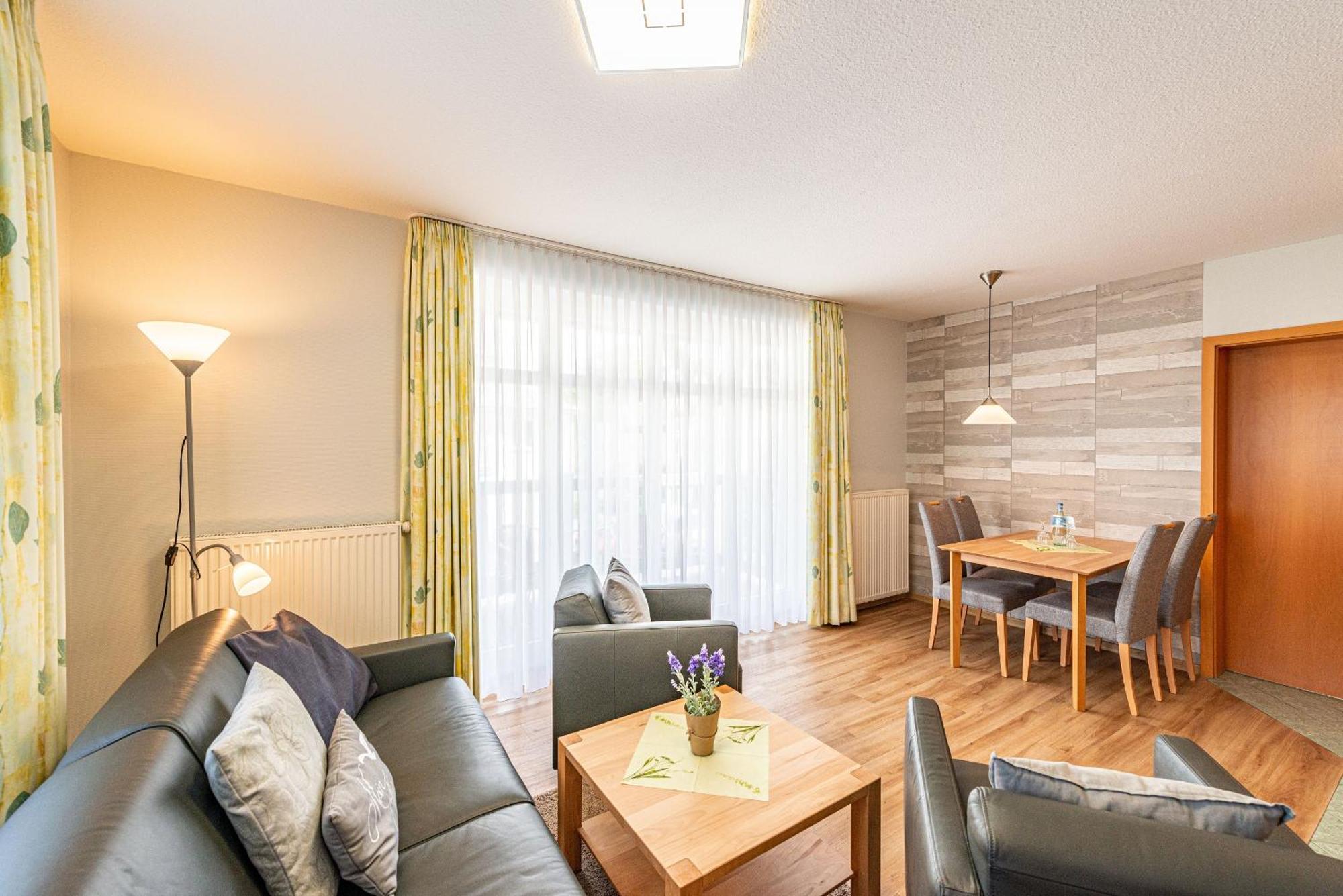 Am Weststrand Apartmenthaus Waldeck Ostseebad Kühlungsborn Esterno foto