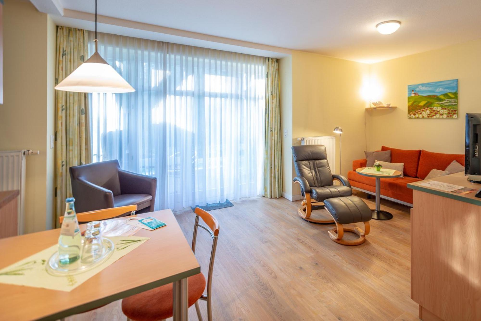Am Weststrand Apartmenthaus Waldeck Ostseebad Kühlungsborn Esterno foto