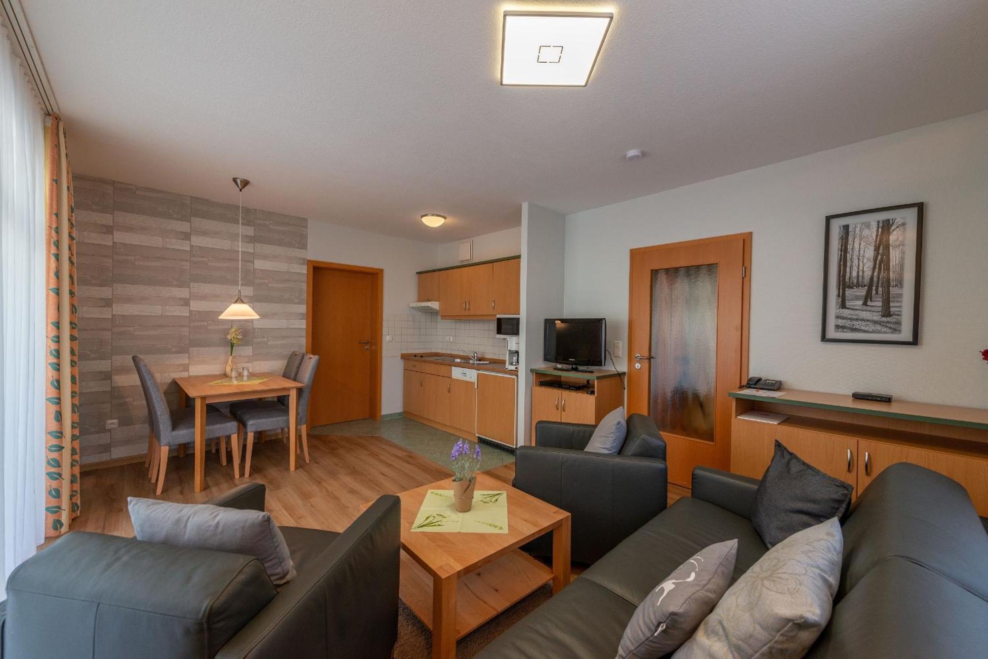 Am Weststrand Apartmenthaus Waldeck Ostseebad Kühlungsborn Esterno foto