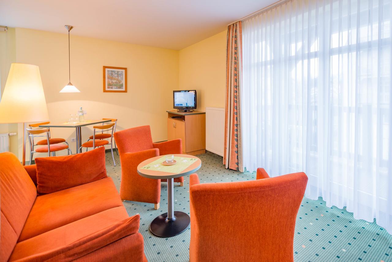 Am Weststrand Apartmenthaus Waldeck Ostseebad Kühlungsborn Esterno foto