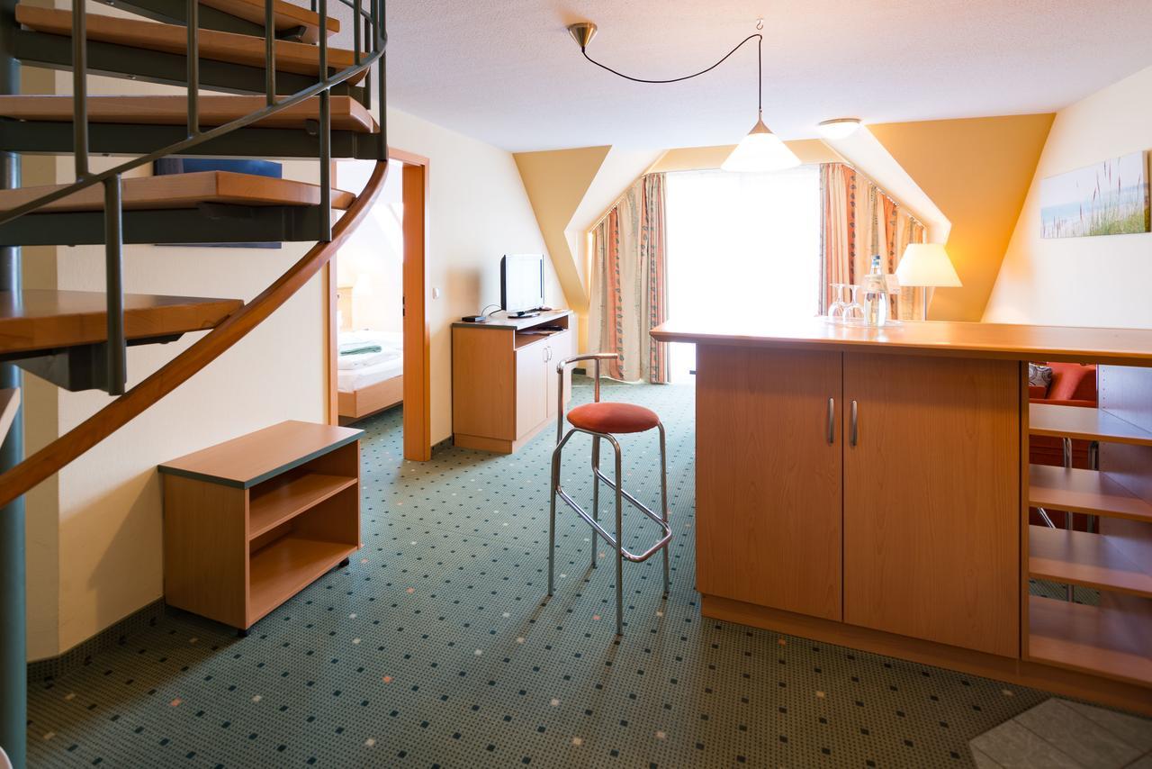 Am Weststrand Apartmenthaus Waldeck Ostseebad Kühlungsborn Esterno foto