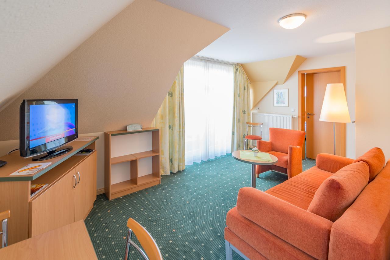 Am Weststrand Apartmenthaus Waldeck Ostseebad Kühlungsborn Esterno foto