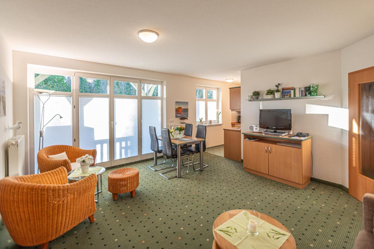 Am Weststrand Apartmenthaus Waldeck Ostseebad Kühlungsborn Esterno foto